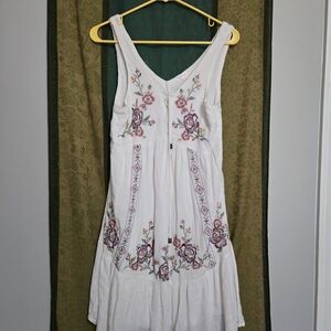 Xhilaration White Dress with Purple Floral Embroidery
